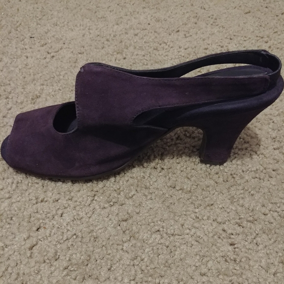 Gorgeous Peep Toe Shoes - Picture 3 of 4